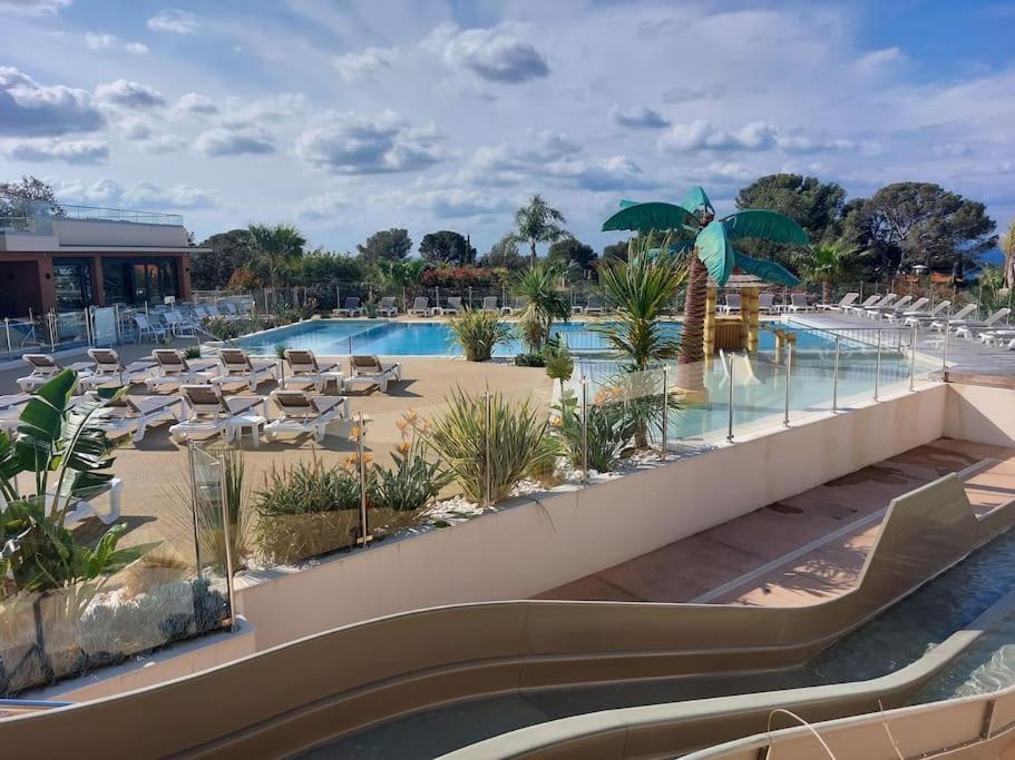 فندق Blue Horizon Saint-Raphaël المظهر الخارجي الصورة